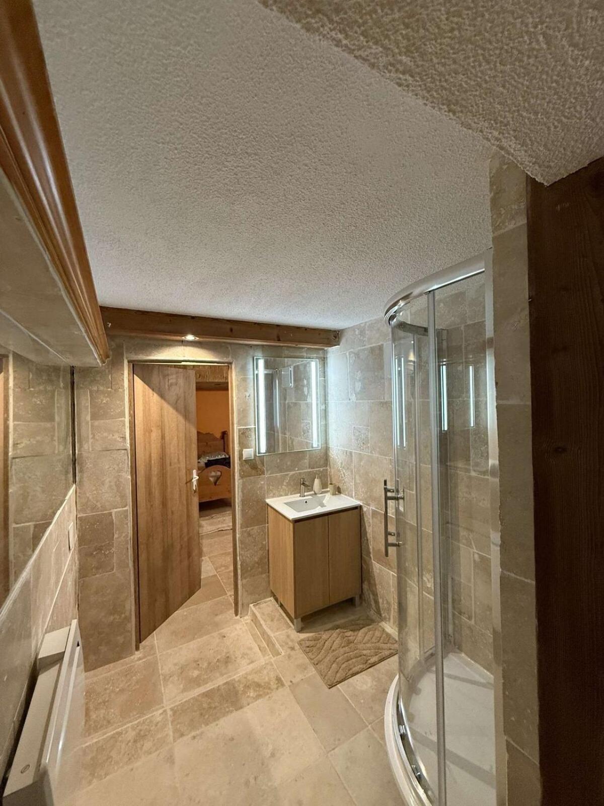 Le Savoyard - Bar & Jacuzzi