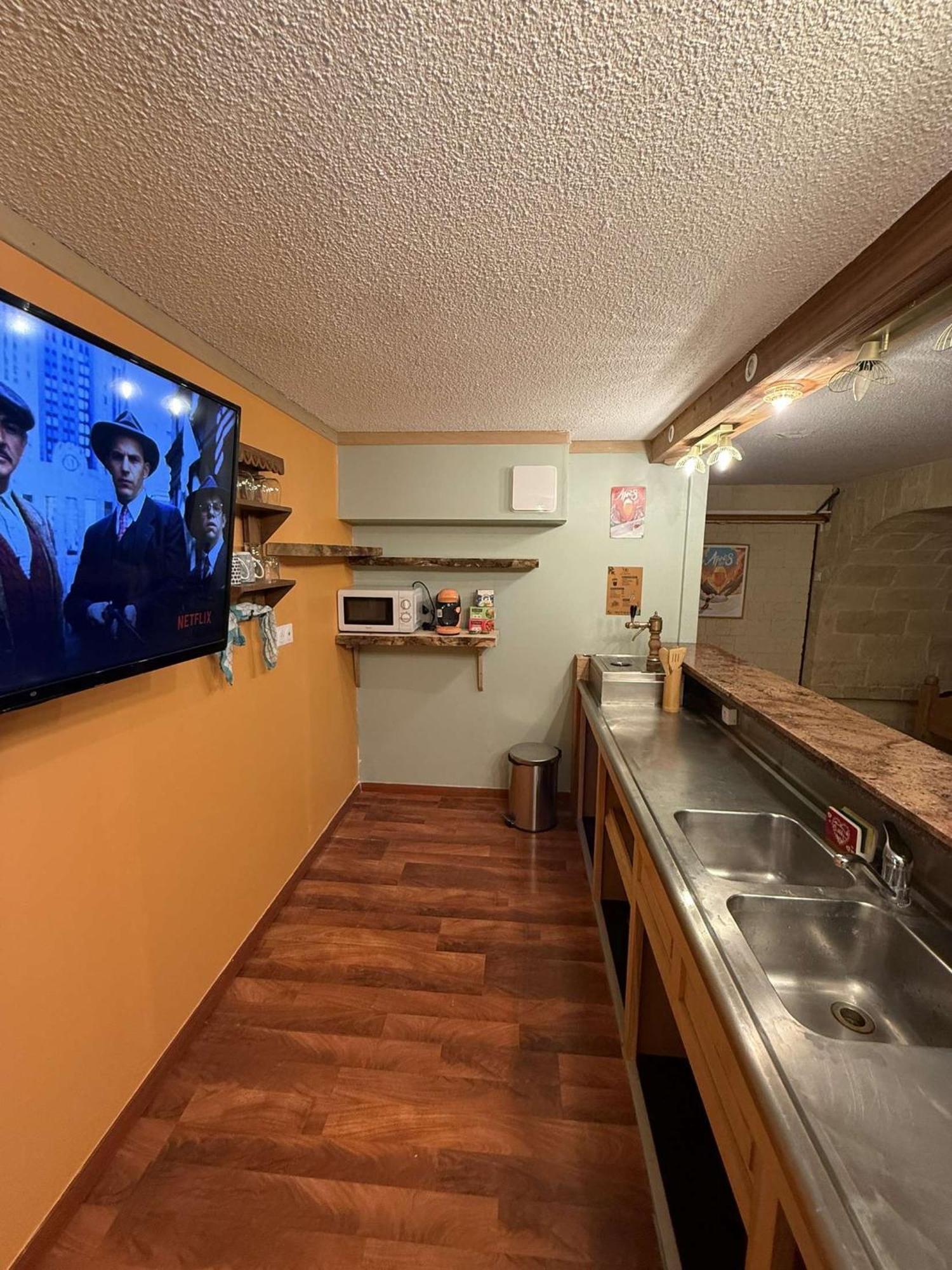 Le Savoyard - Bar & Jacuzzi Appartement *