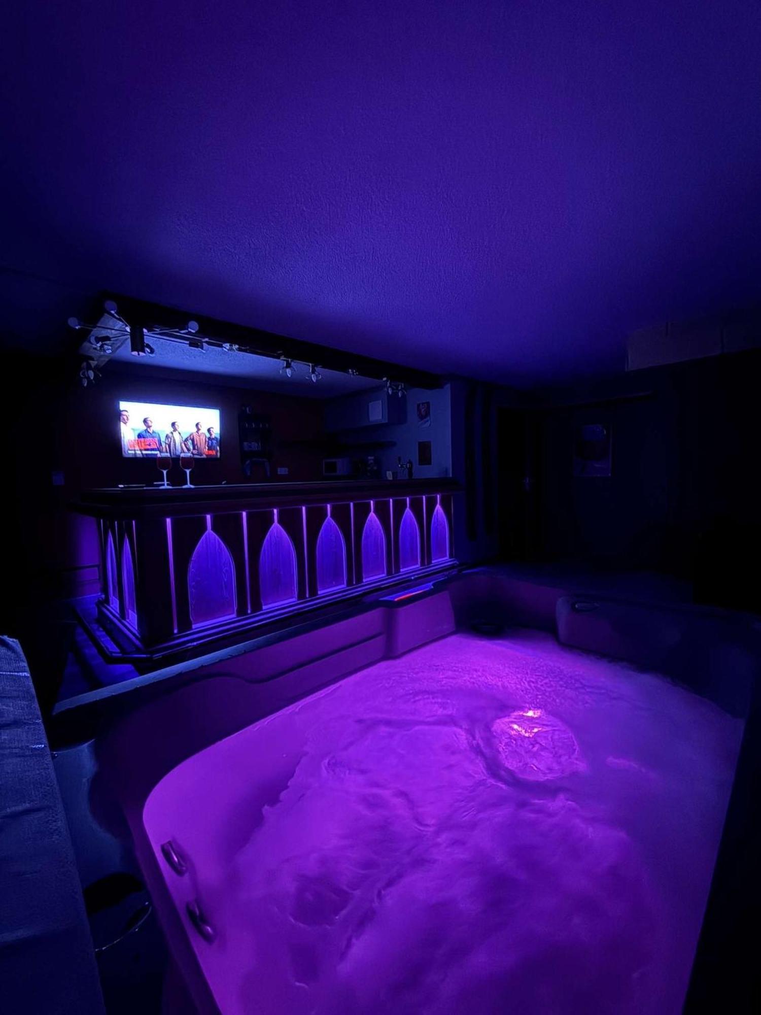 Le Savoyard - Bar & Jacuzzi Appartement Bellevaux